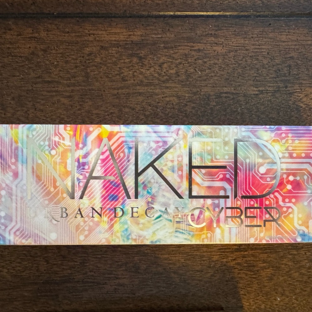 Urban Decay Cyber Palette NEW
